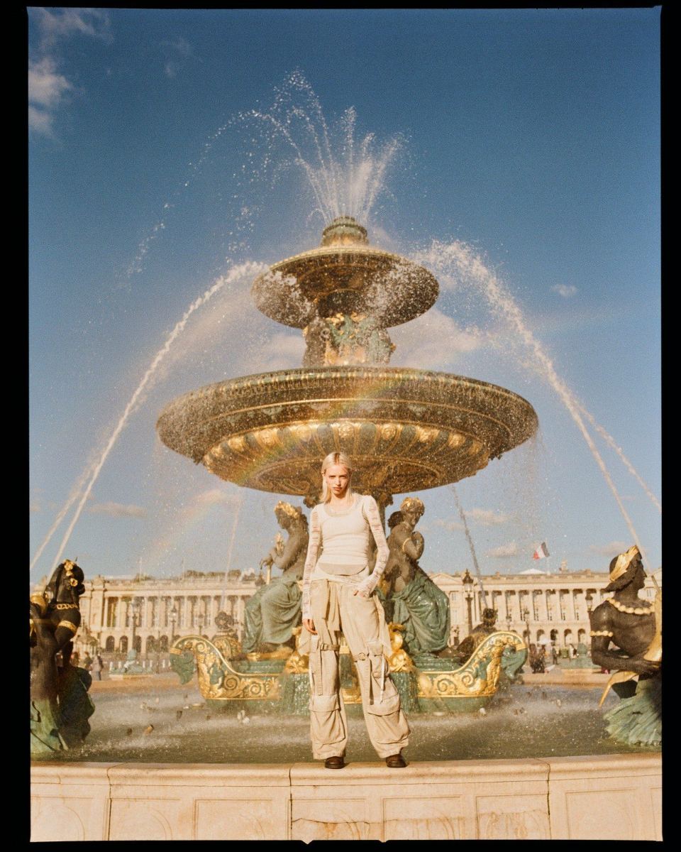Éditorial place de la Concorde à Paris, photo Ioni Epel